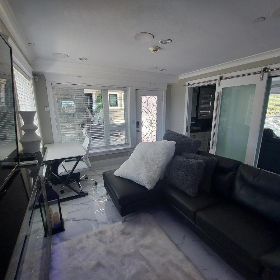 Beautiful Bright 3 Bed Townhouse Lägenhet Vancouver Exteriör bild
