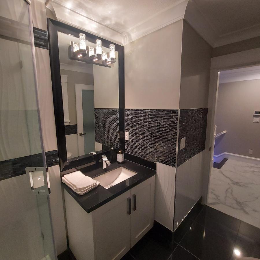 Beautiful Bright 3 Bed Townhouse Lägenhet Vancouver Exteriör bild