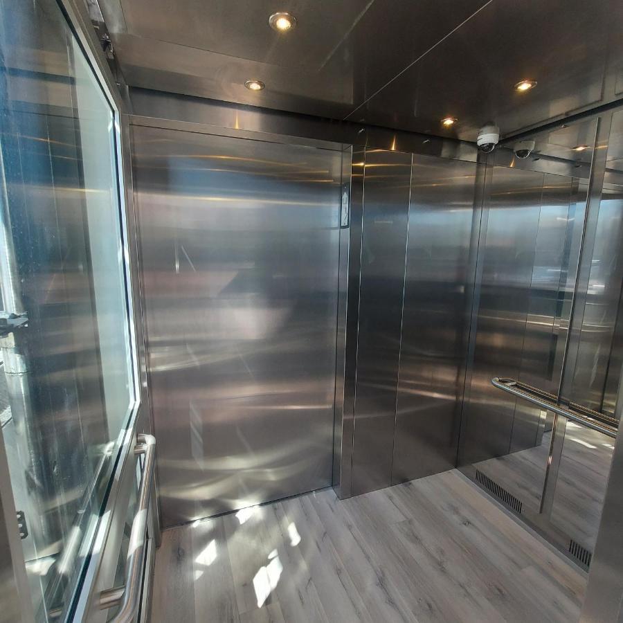 Beautiful Bright 3 Bed Townhouse Lägenhet Vancouver Exteriör bild